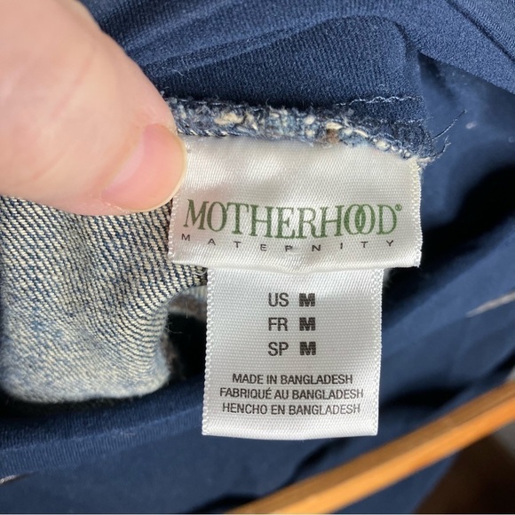 Motherhood maternity full belly panel denim shorts size medium - Picture 4 of 4